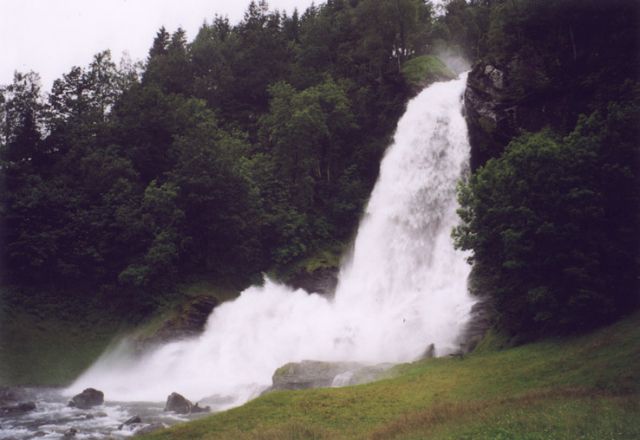 053_Steinsdalsfossen.JPG