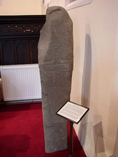 5_44_Reynoldston_Pillar_Cross.jpg