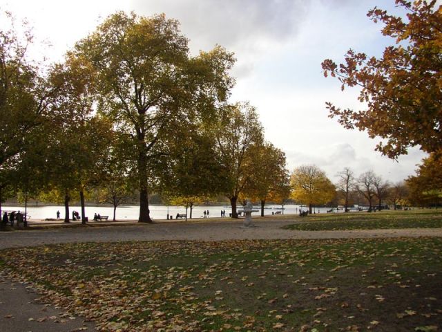 7_08_Londn_Hyde_park.jpg