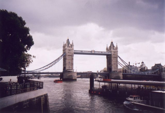 056_tower_bridge.JPG